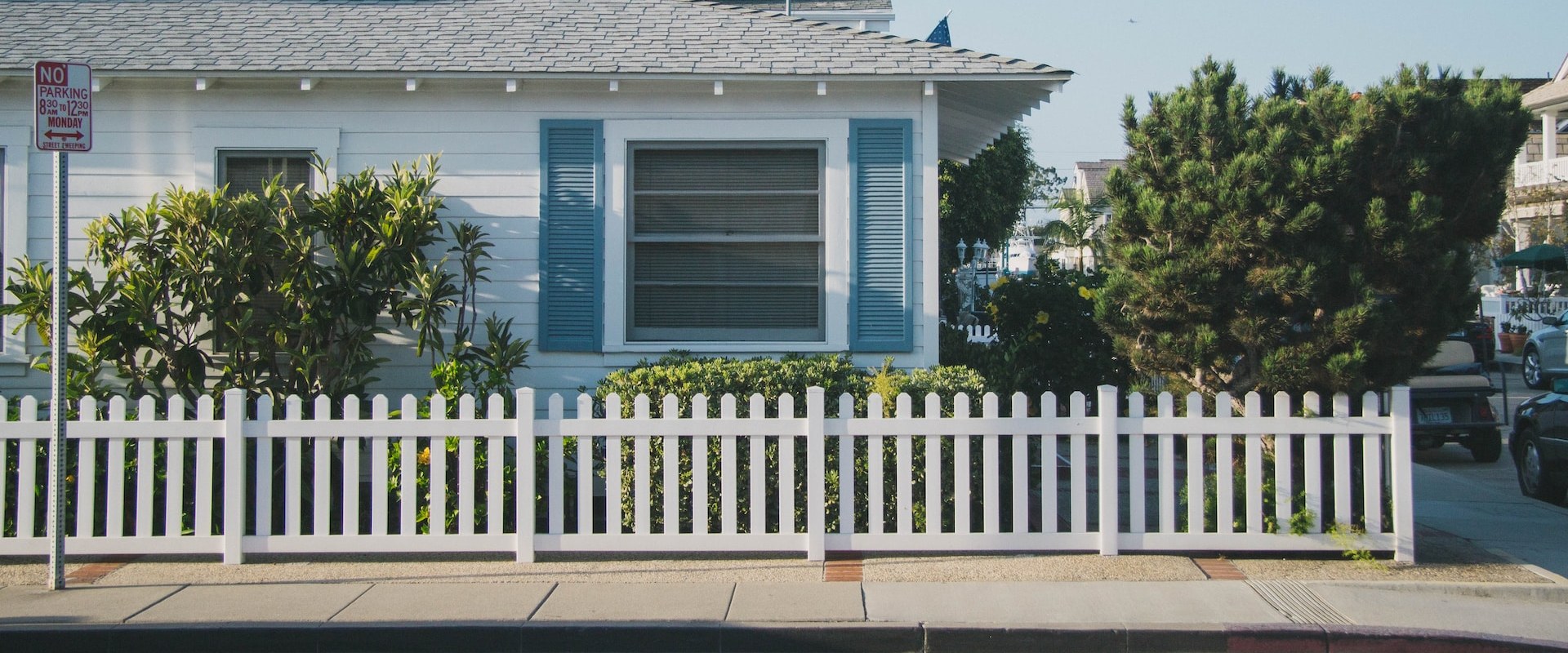 Transforming Your Outdoor Space: How A New Fence Can Complement Your Florida Landscaping Service